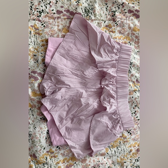 VIRAL Blogilates Pink Ruffle Workout Set - Picture 11 of 11